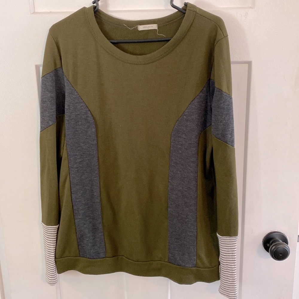 Boutique top- 12Pm by Mon Ami